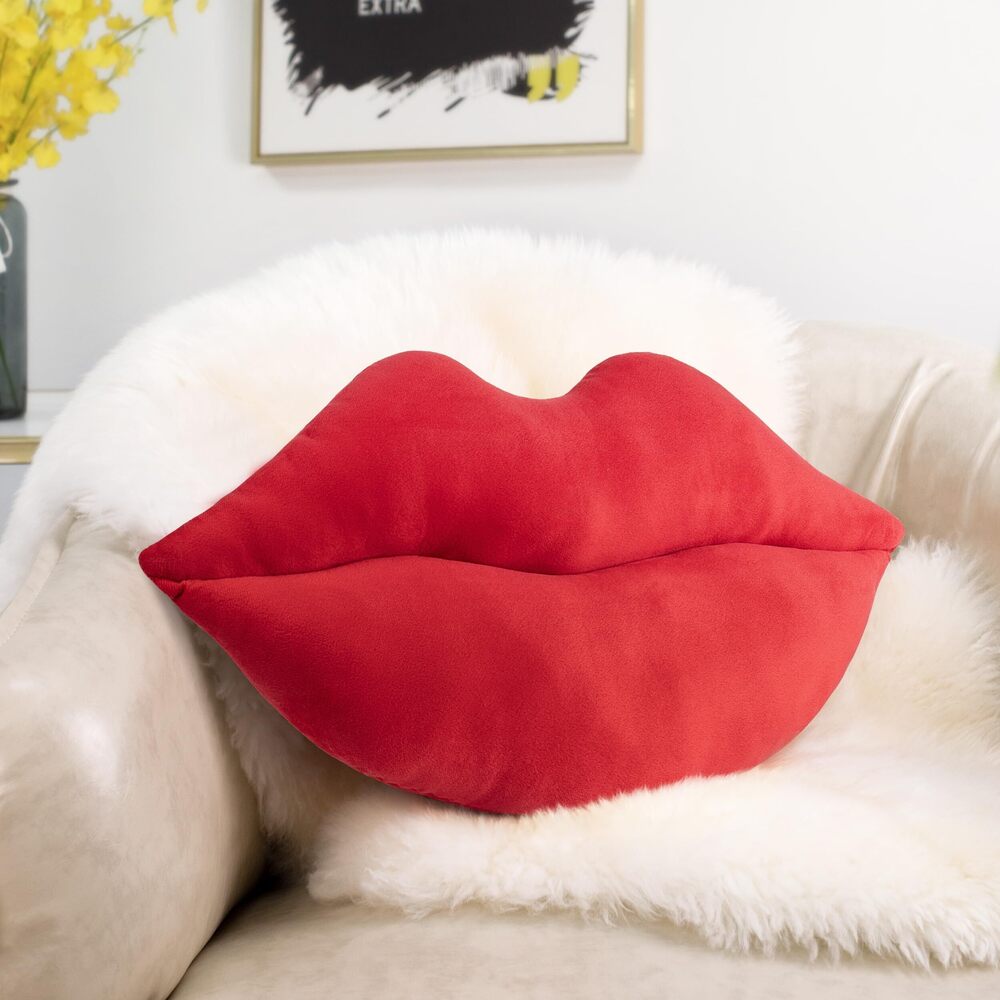 4013 3D Large Lips Throw Pillows, Soft Decorative Love Pillows, Velvet Cute